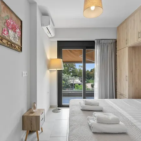 Solena Luxury Appartement Nikiana